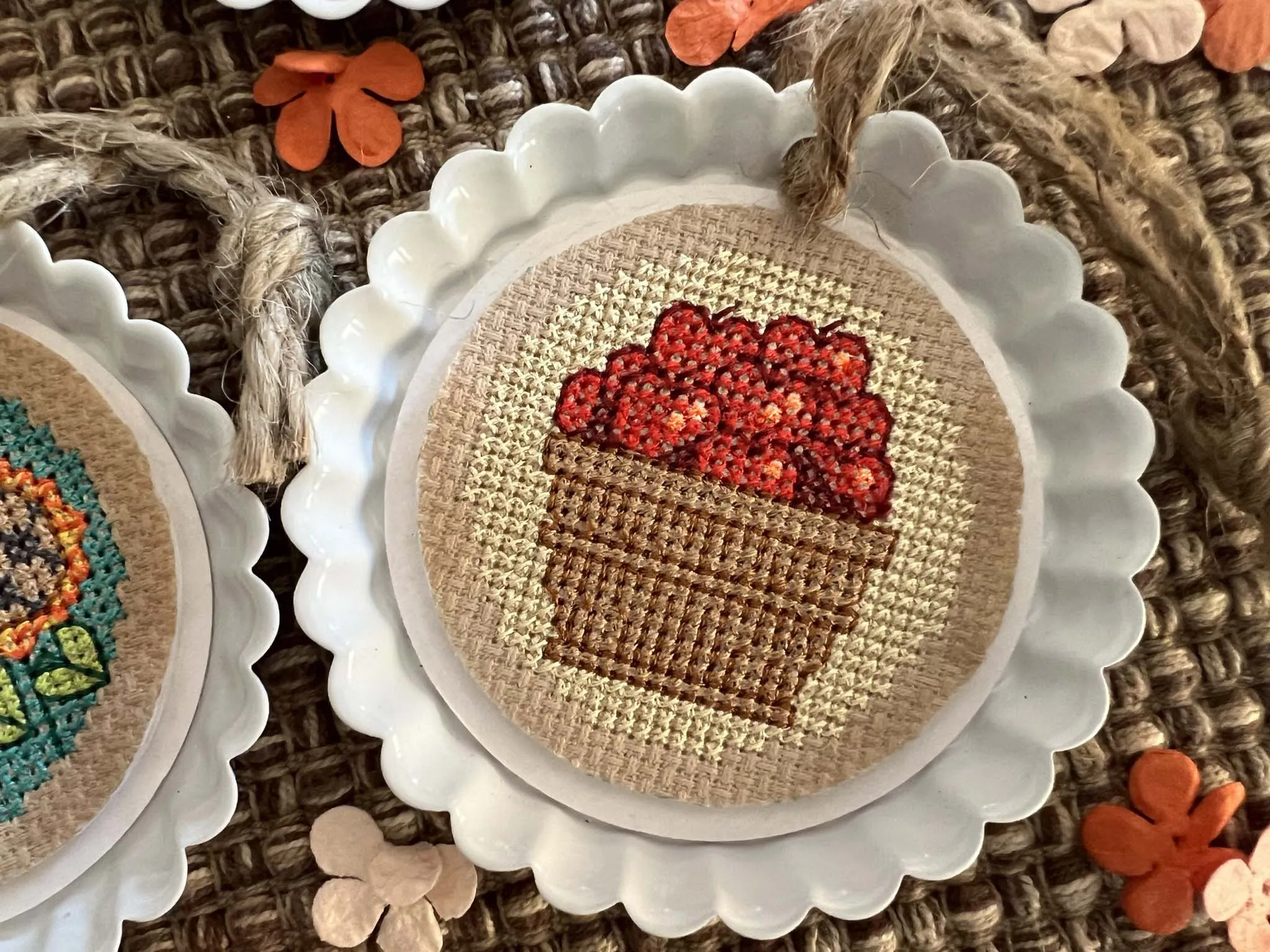 A Taste of Fall Cross Stitch in the Round