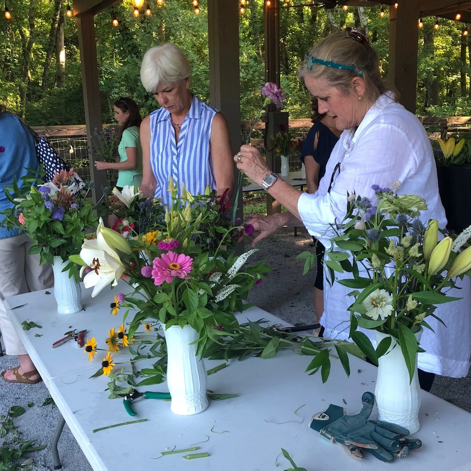 Bloom Stroll and Bouquet Workshop