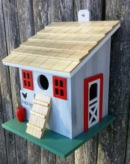 Chicken Coop Birdhouse V2