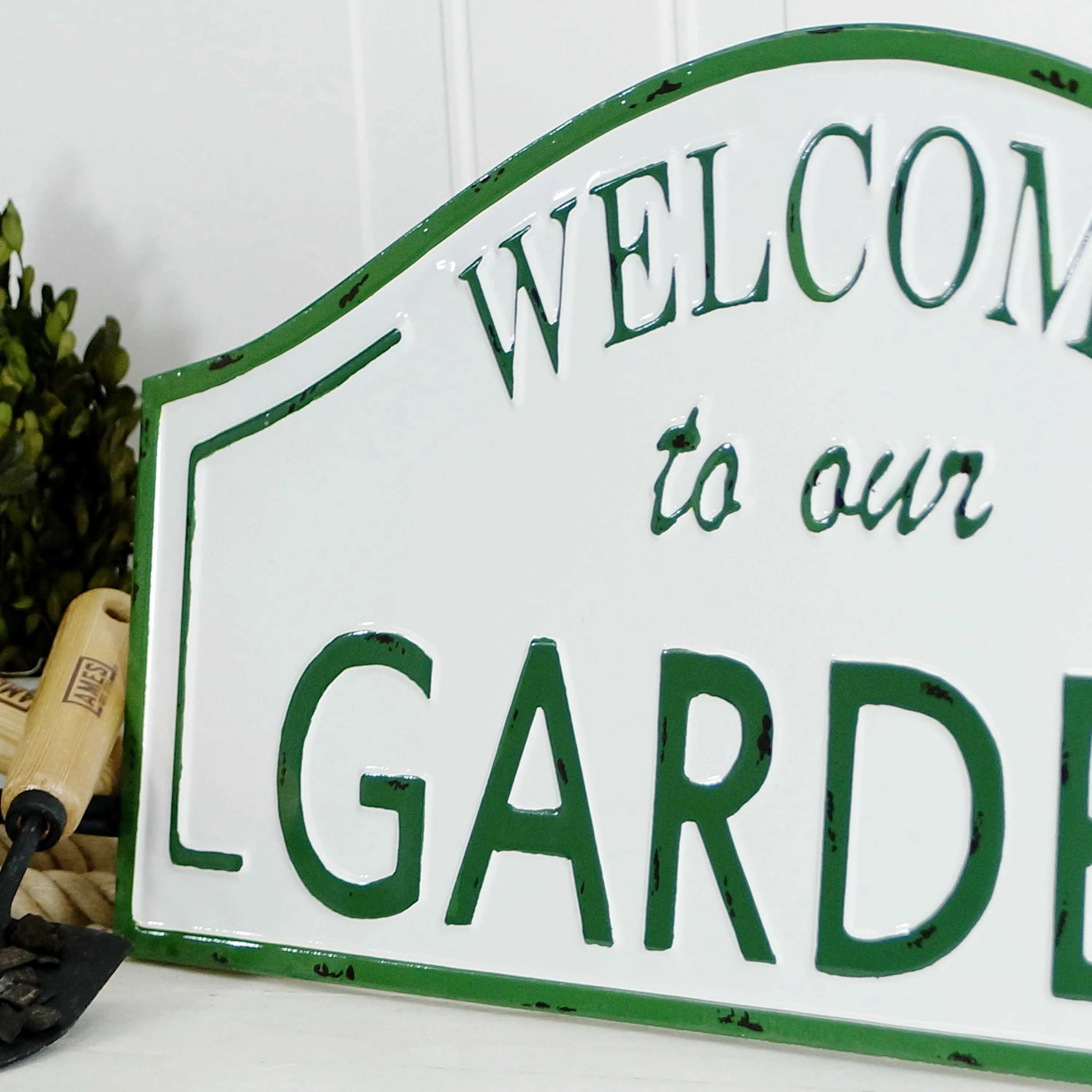 "Welcome To Our Garden" Metal Sign with Gloss Finish